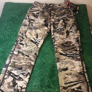 Under Armour Waterproof Hunting Camo BNWT Sz M